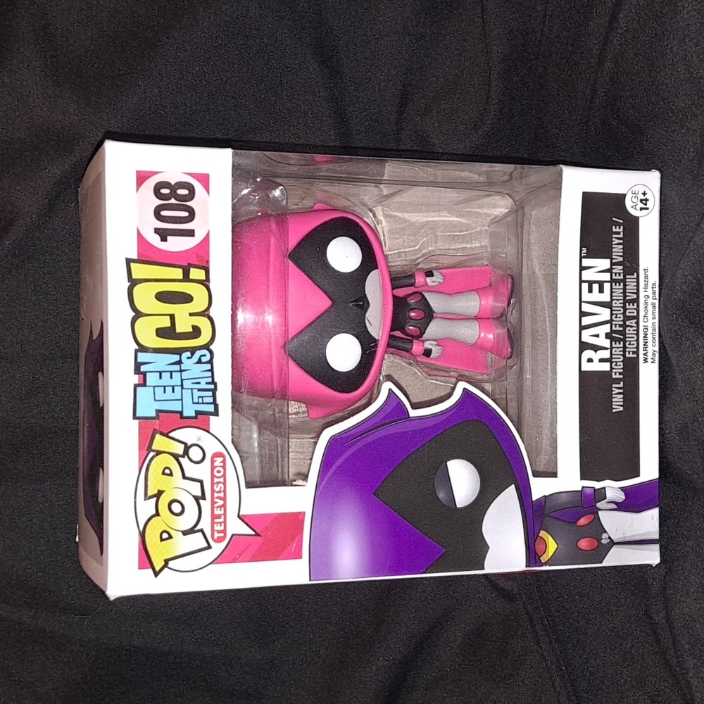 Pink Raven funko pop